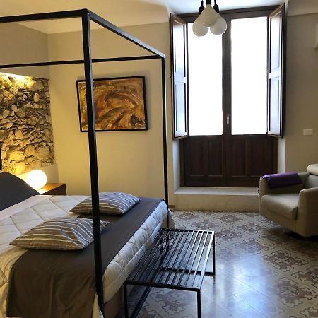 Il Fuoco Di Archimede - Ortigia Apartman Szirakúza Kültér fotó