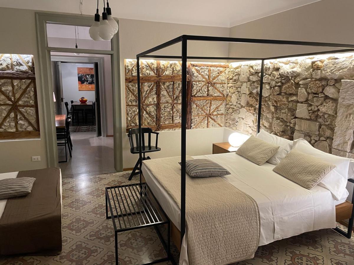 Il Fuoco Di Archimede - Ortigia Apartman Szirakúza Kültér fotó