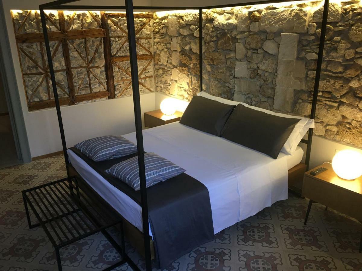 Il Fuoco Di Archimede - Ortigia Apartman Szirakúza Kültér fotó