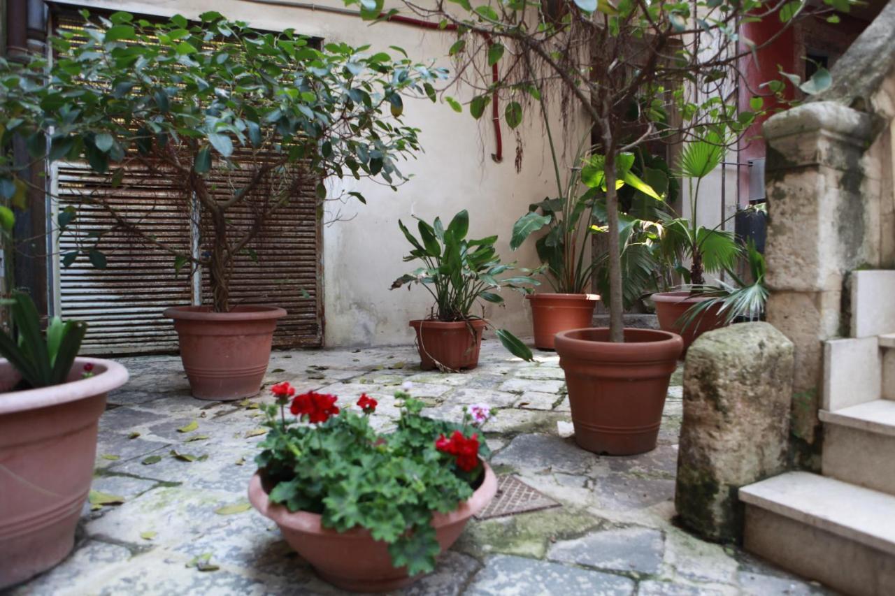 Il Fuoco Di Archimede - Ortigia Apartman Szirakúza Kültér fotó